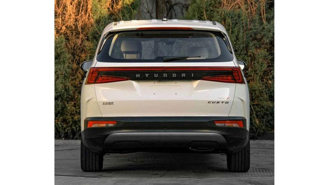 Hyundai Custo lộ diện – MPV lạ mắt trong hình hài Tucson - Ảnh 6. Hyundai Custo lộ diện – MPV lạ mắt trong hình hài Tucson - Ảnh 6.