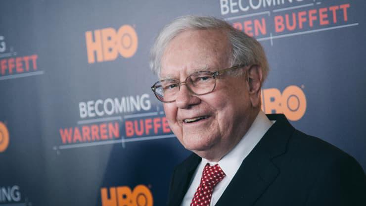 Warren Buffett - Ảnh: Getty/CNBC.