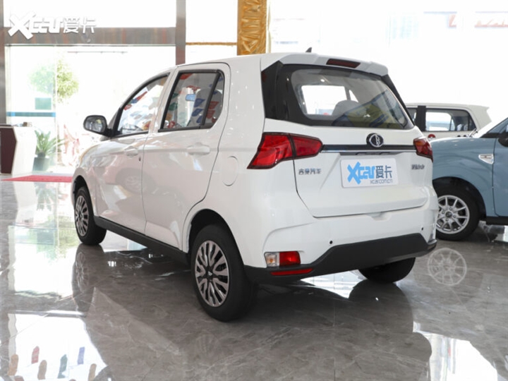 xe2-17224872 Khám phá mẫu xe điện 4 chỗ của Trung Quốc, giá từ 95 triệu đồng - 2
