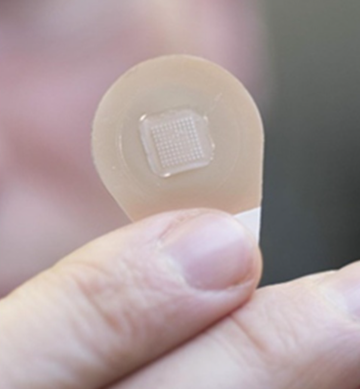 94bd9fce-c473-4ce7-832e-015a73b25a38 Miếng dán vaccine Covid-19 hứa hẹn thay thế phương pháp tiêm thông thường - Ảnh 3