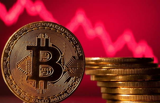 Bitcoin giảm giá mạnh