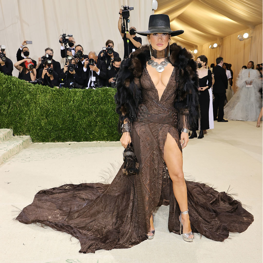 'Bom sex' Megan Fox cùng loạt mỹ nhân đua nhau hở bạo ở Met Gala