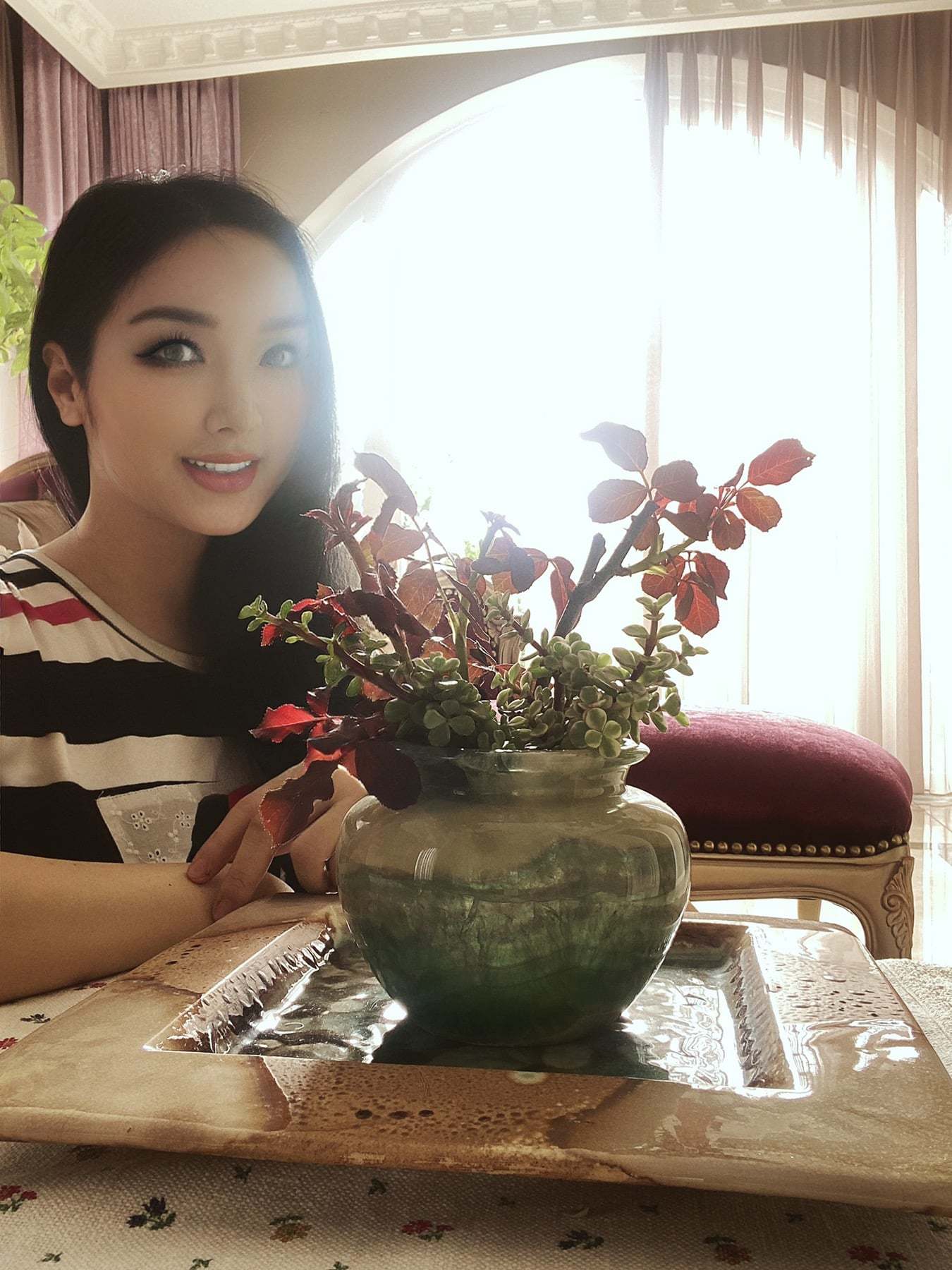 truong-ngoc-anh-mai-phuong-thuy-o-nha-xue-xoa-van-dep-3 Trương Ngọc Ánh, Mai Phương Thúy mặt mộc vẫn xinh đẹp