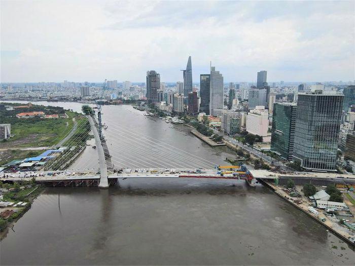 Cầu Thủ Thiêm 2 dự kiến hoàn thành công trình, đưa vào khai thác sử dụng ngày 30/4/2022.