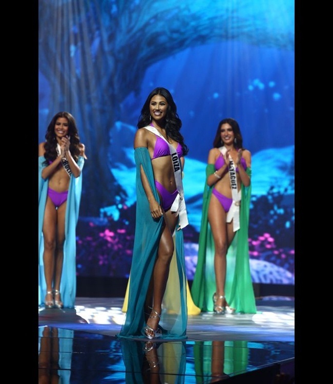 Nữ sinh 1m83, body nóng bỏng đăng quang Hoa hậu Hoàn vũ Puerto Rico