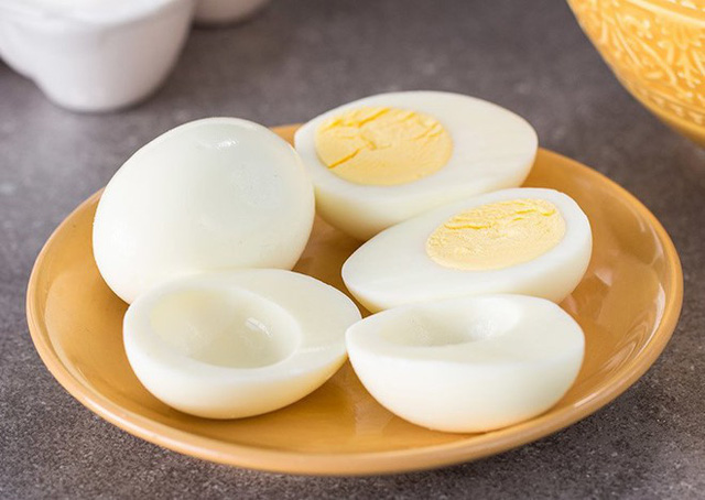 Bộ phận siêu giàu collagen của quả trứng: Đem trộn với mật ong sẽ thành thần dược giúp da căng bóng, tận dụng còn giúp giảm cân, chắc khỏe xương - Ảnh 4. Bộ phận siêu giàu collagen của quả trứng: Đem trộn với mật ong sẽ thành thần dược giúp da căng bóng, tận dụng còn giúp giảm cân, chắc khỏe xương - Ảnh 4.